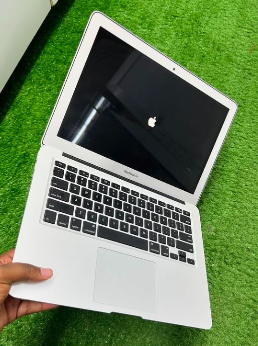 MacBook Air 13” 2017 Core i5, 8GB RAM, 256GB SSD - Image 2