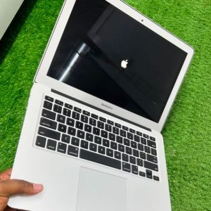 Alternative view of MacBook Air 13” 2017 Core i5, 8GB RAM, 256GB SSD